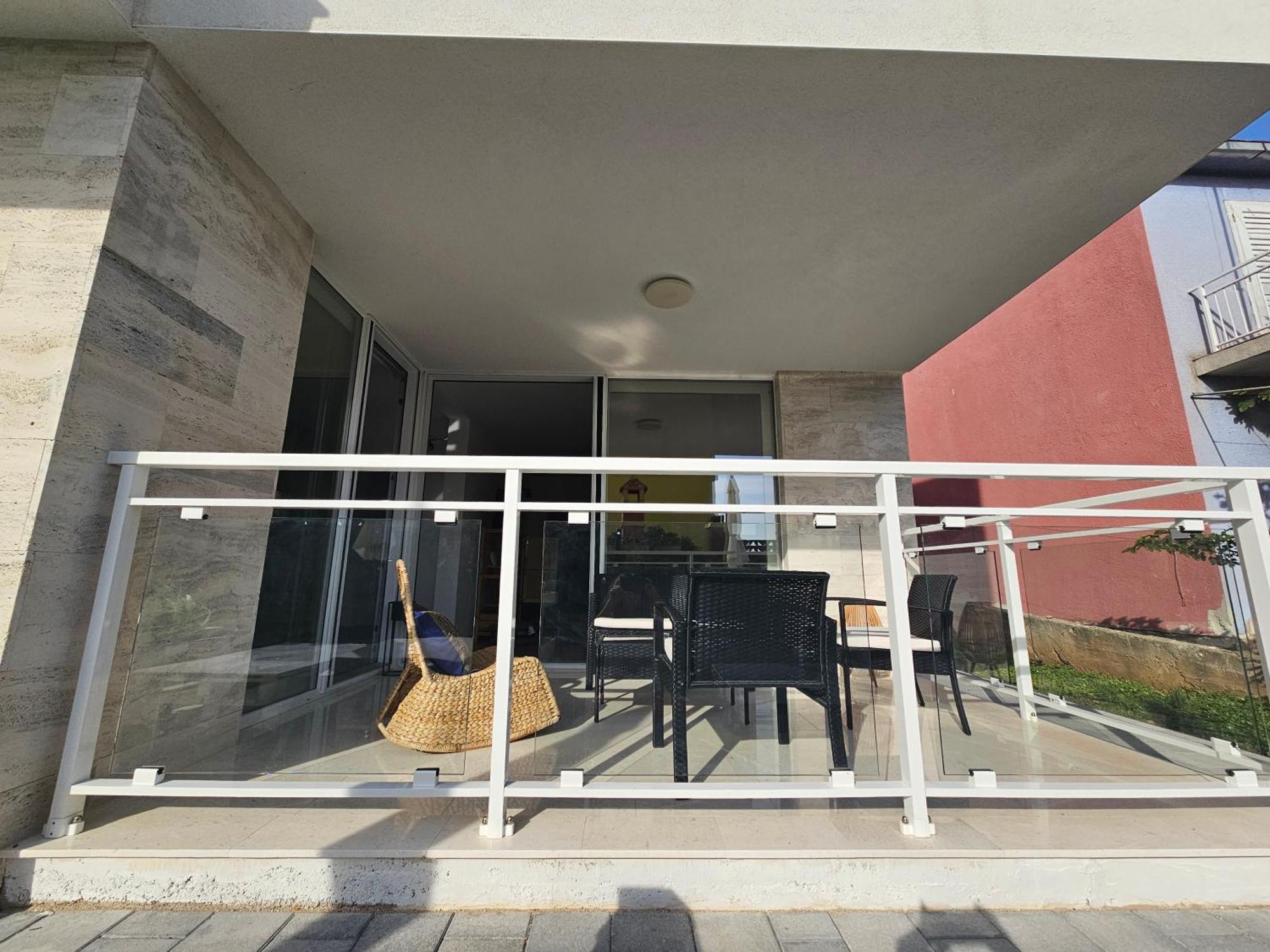 יזרה Vila Regina Apartment Rex With Swimming Pool מראה חיצוני תמונה