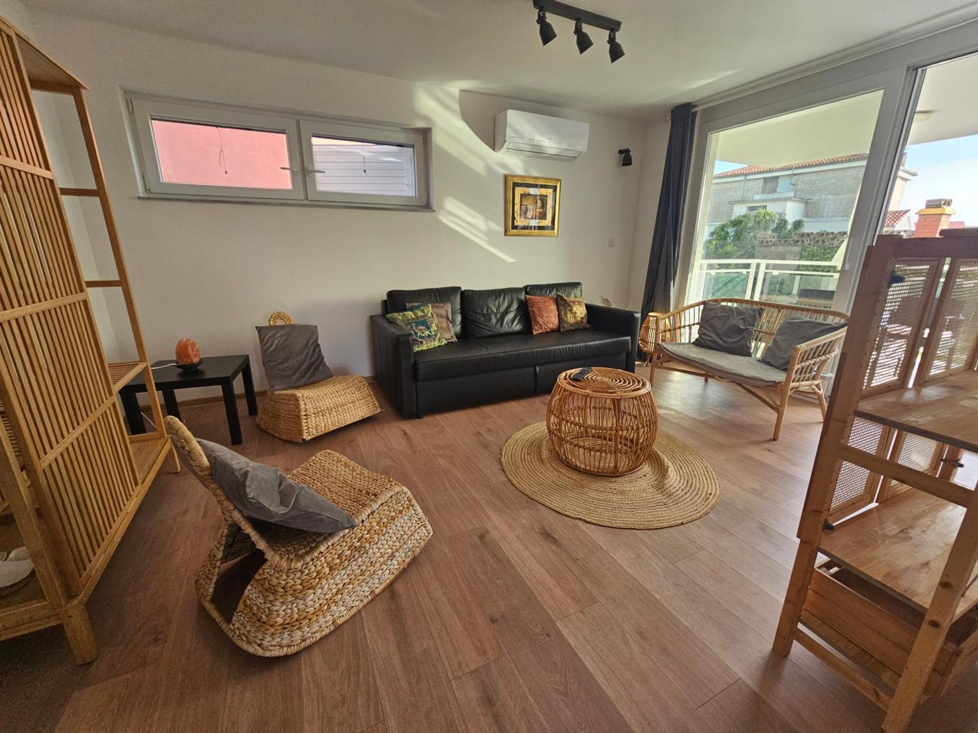 יזרה Vila Regina Apartment Rex With Swimming Pool מראה חיצוני תמונה