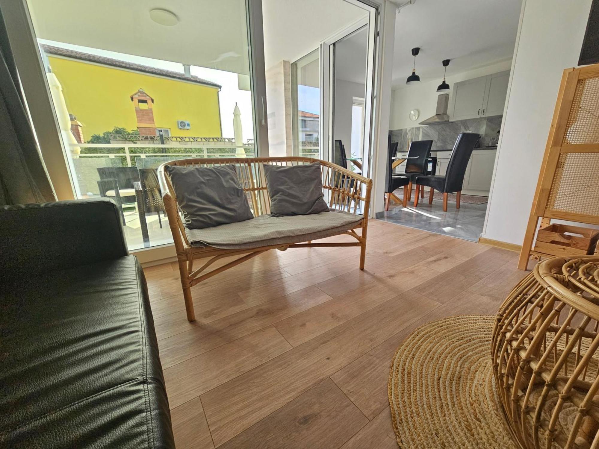 יזרה Vila Regina Apartment Rex With Swimming Pool מראה חיצוני תמונה