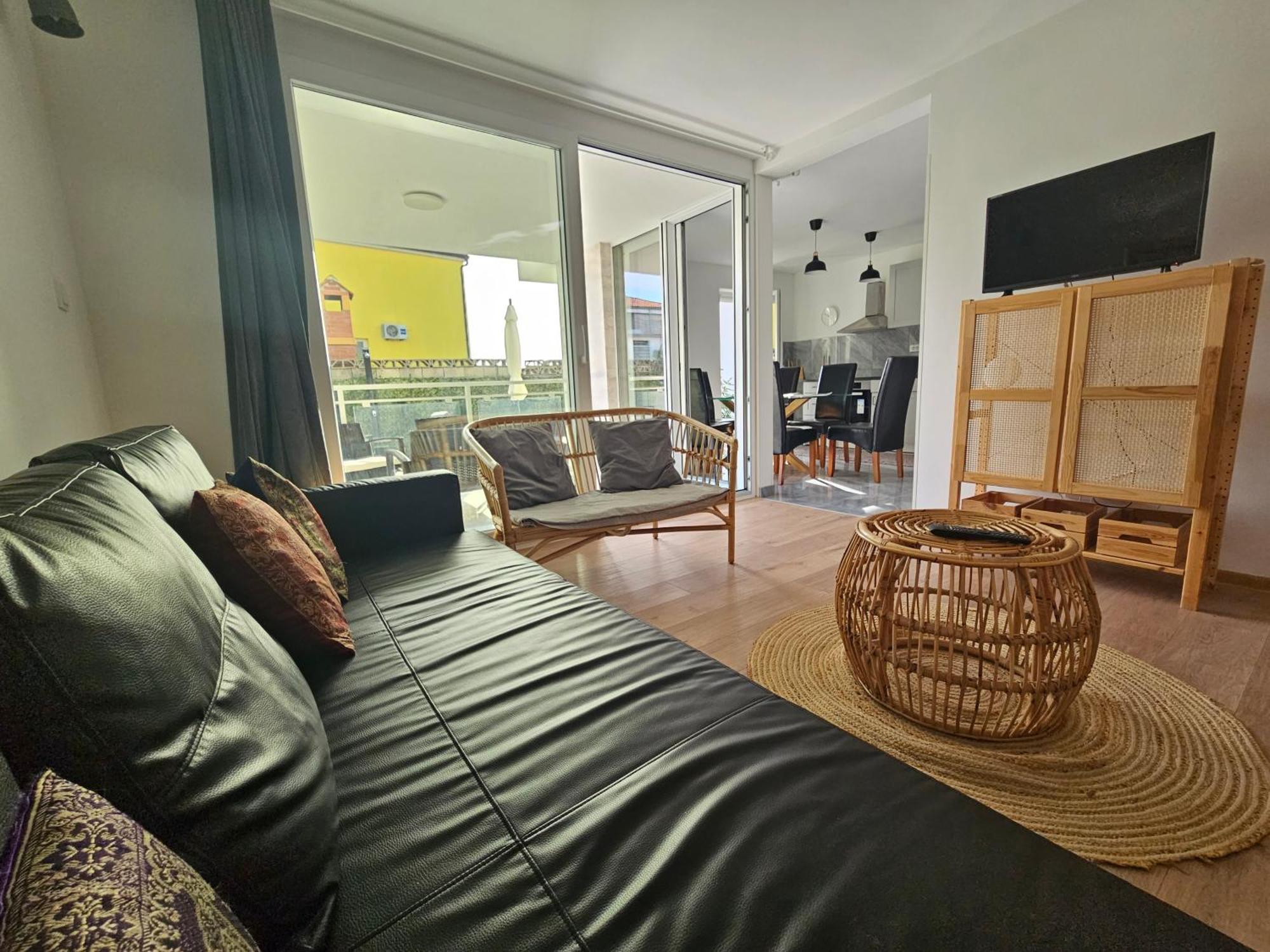 יזרה Vila Regina Apartment Rex With Swimming Pool מראה חיצוני תמונה