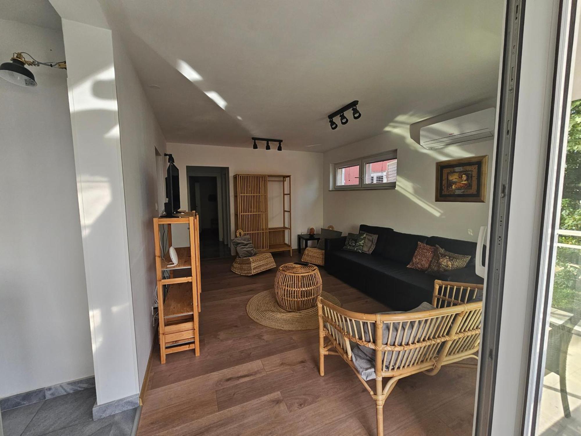 יזרה Vila Regina Apartment Rex With Swimming Pool מראה חיצוני תמונה