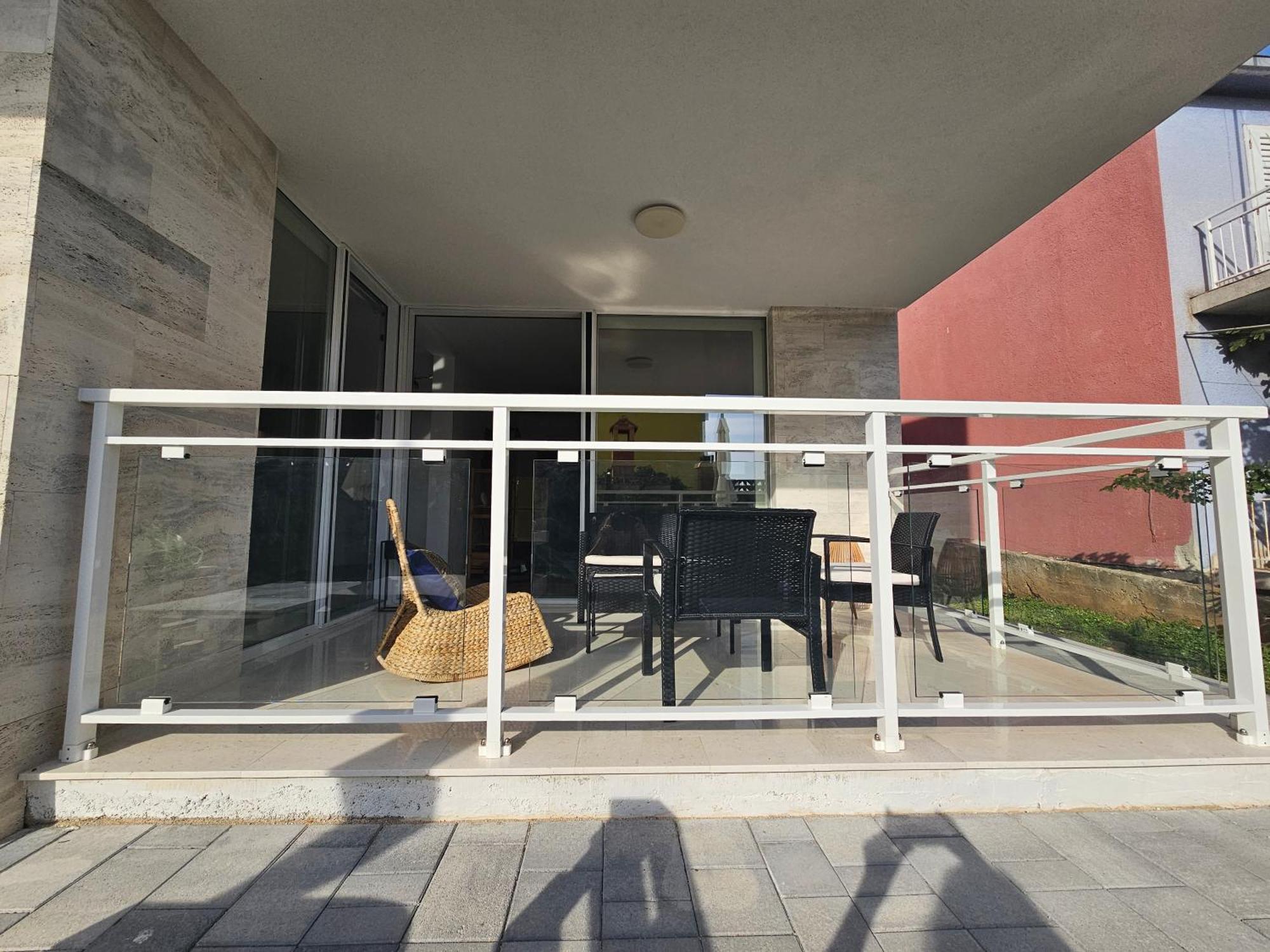 יזרה Vila Regina Apartment Rex With Swimming Pool מראה חיצוני תמונה