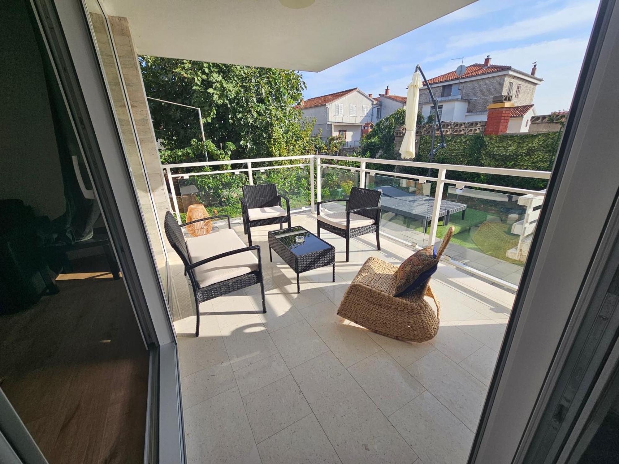 יזרה Vila Regina Apartment Rex With Swimming Pool מראה חיצוני תמונה