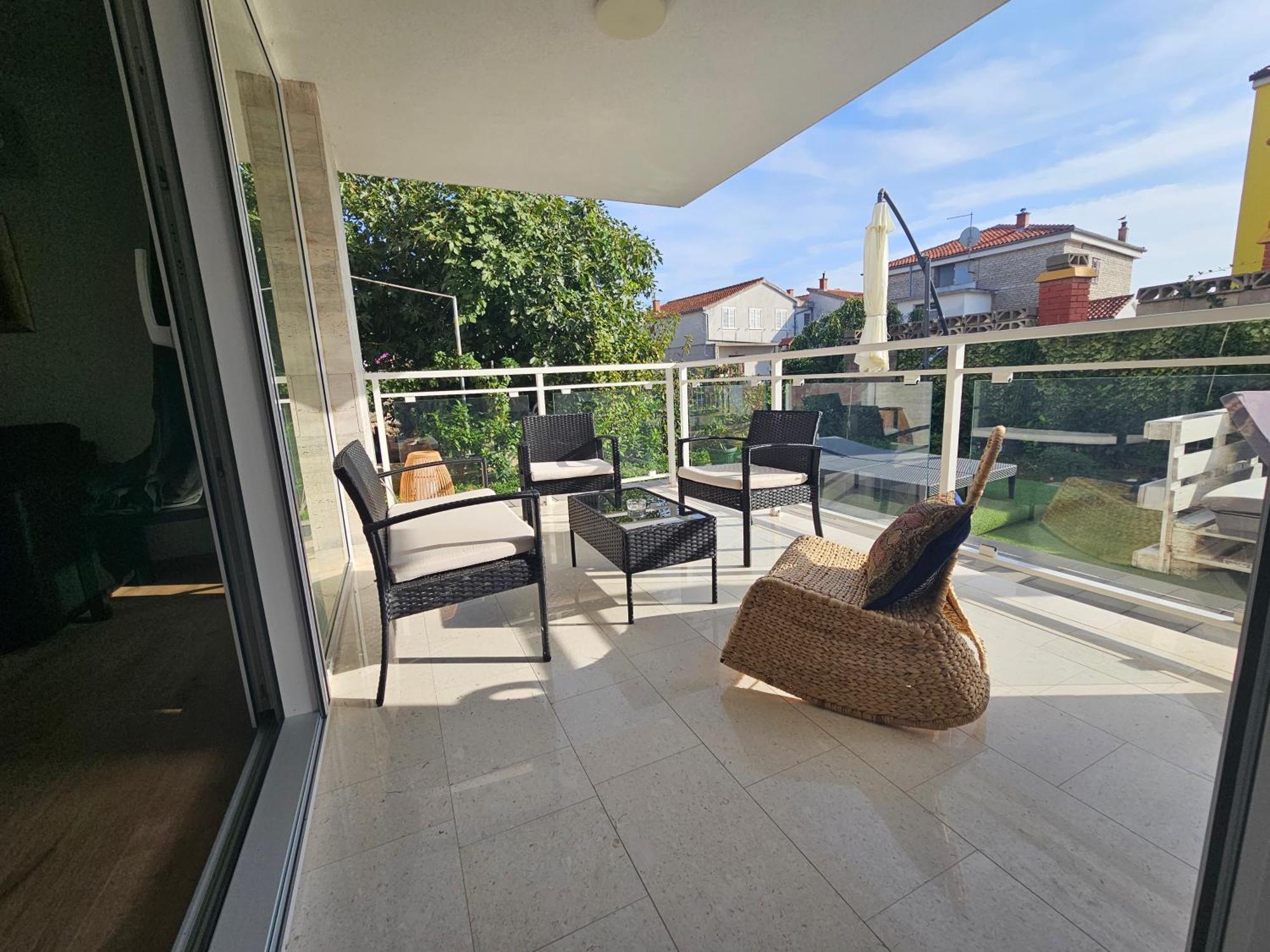 יזרה Vila Regina Apartment Rex With Swimming Pool מראה חיצוני תמונה