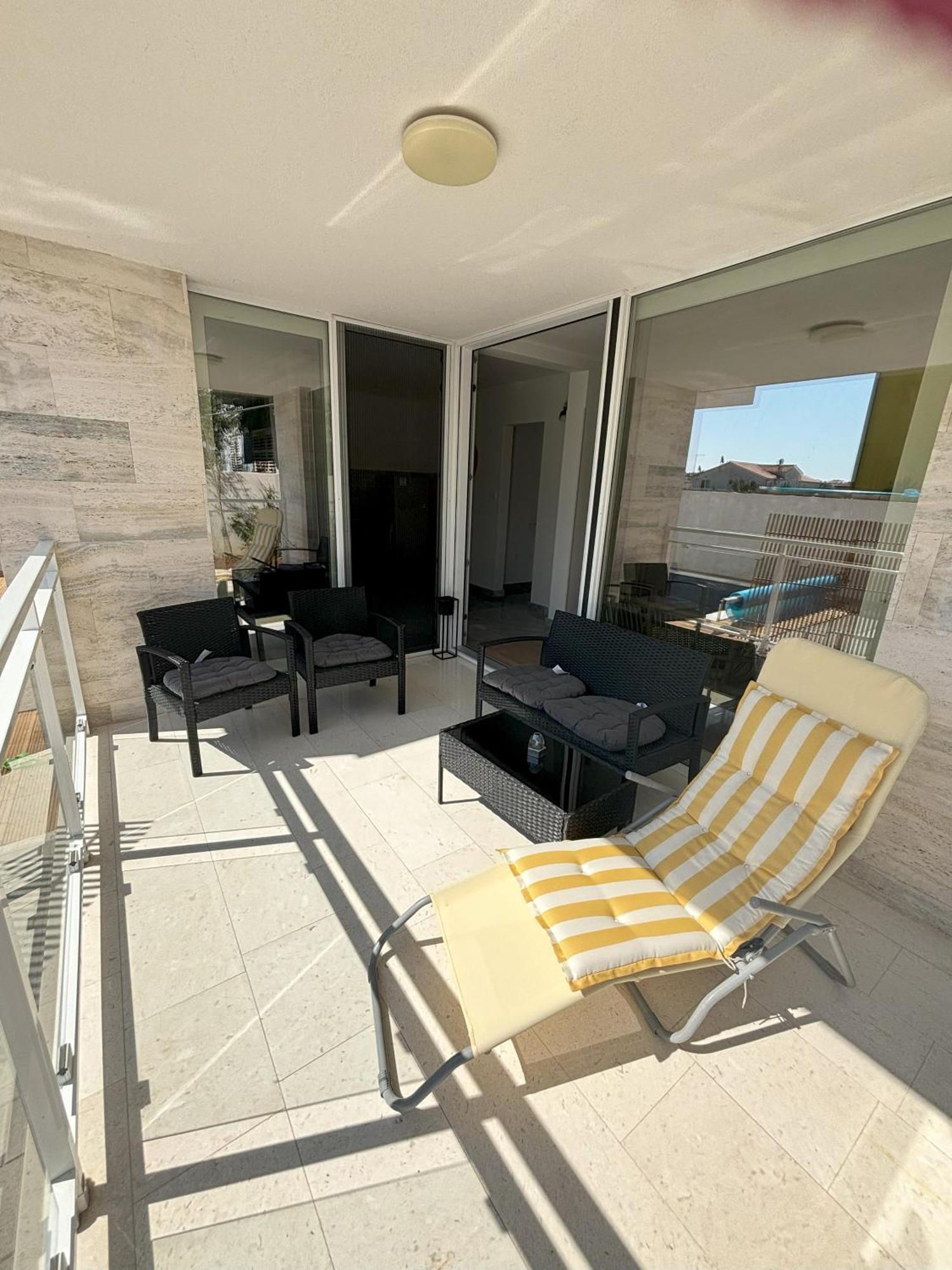 יזרה Vila Regina Apartment Rex With Swimming Pool מראה חיצוני תמונה